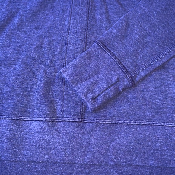 Lululemon In A Cinch Long Sleeve with ruching - Picture 7 of 8